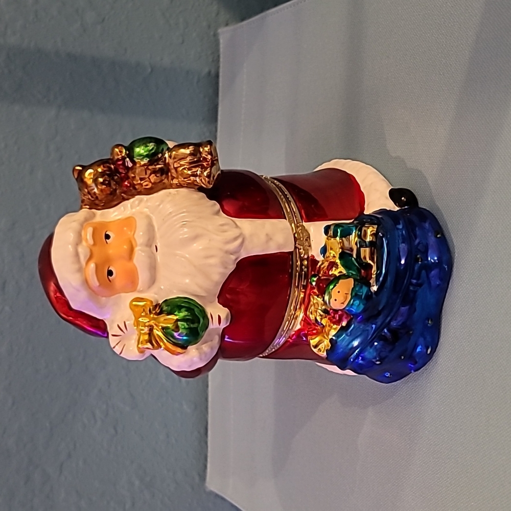 Santa music box, glazed ceramic.